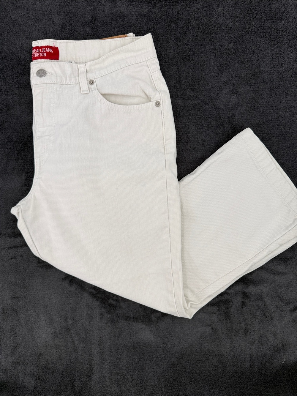 Levi's White Straight-Leg Women’s denim capris